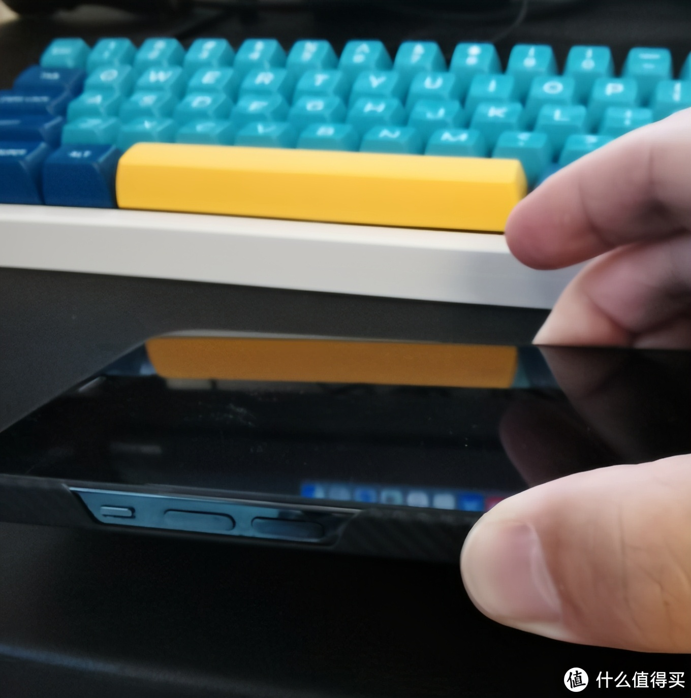 macbook和thinkpad_iPhone 12 Pro Max 使用感受_苹果生态全家桶周边推荐