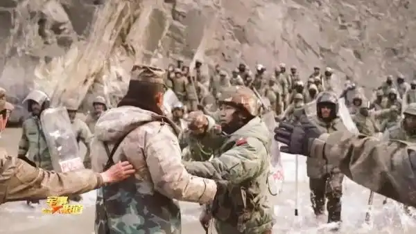 仇子明割粉丝韭菜_辣笔小球 赵丽颖_辣笔小球诋毁英烈事件