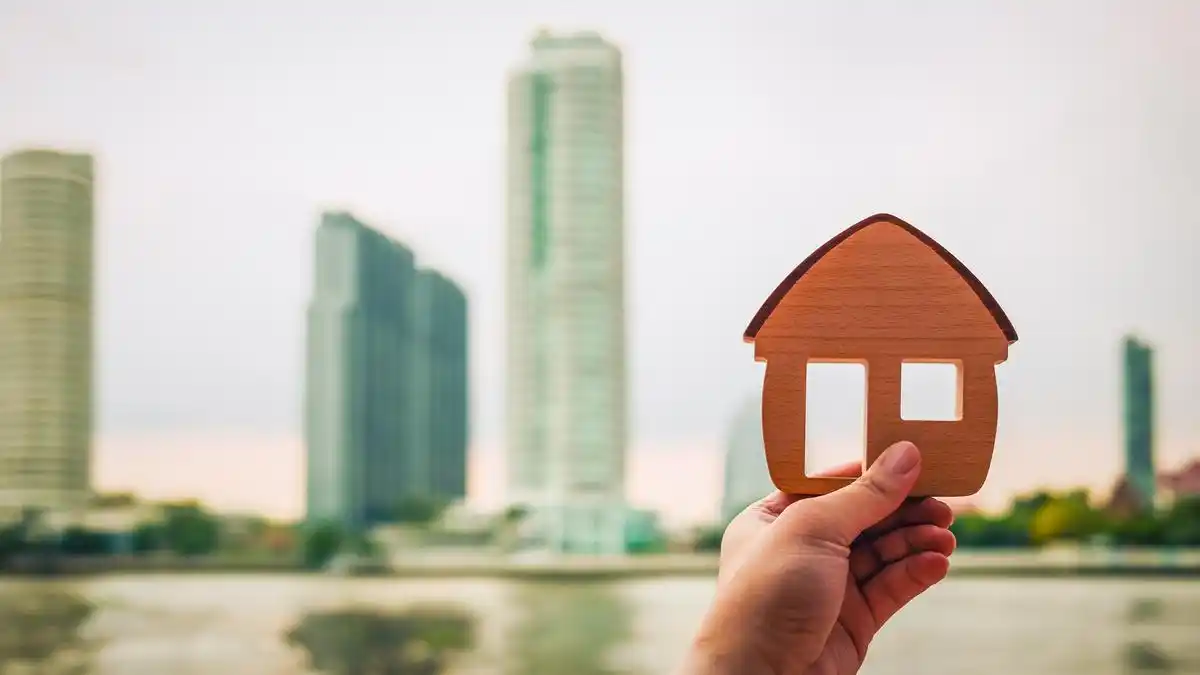 抵押房产证法律归属权解析_房产证抵押会给凭证吗_三种合法取出房产证场景操作