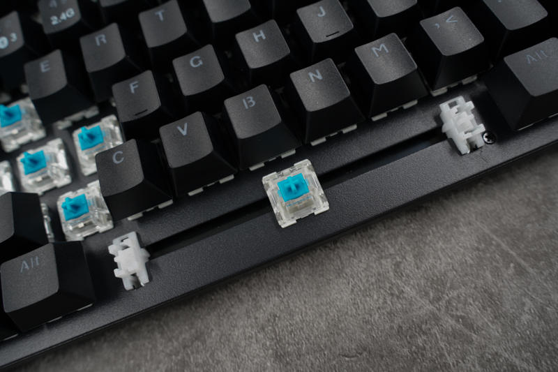 雷柏V500PRO-87多模版键盘_雷柏VT960赛博朋克版鼠标_雷柏v500s合金版怎么样