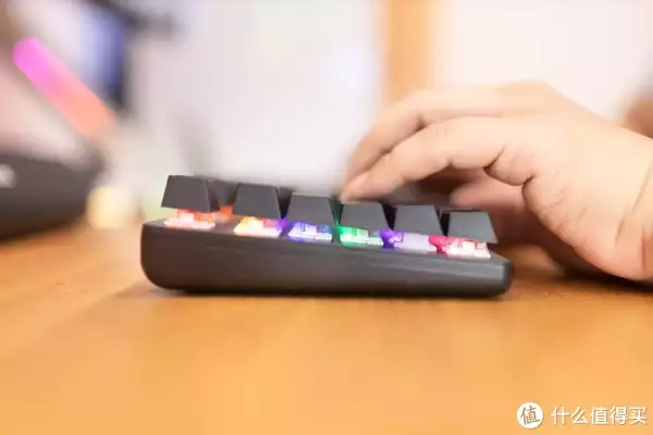 雷柏V500Pro-87无线键盘_雷柏v500茶轴_雷柏V950G无线鼠标